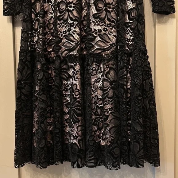 Eliza J Long Sleeve Mock Neck Fit & Flare Lace Dress in Black Size 2 - Picture 8 of 14